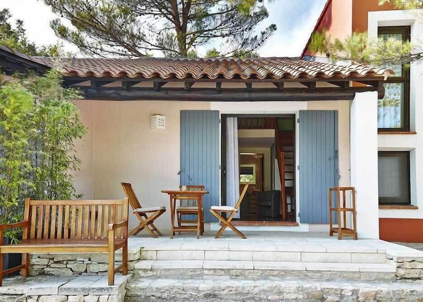 Provence - Alpes - Cote d'Azur Joucas Terrace