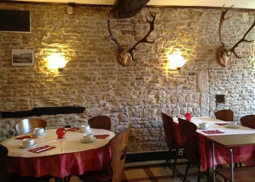 Grand Est Bar-sur-Aube Interior Entrance