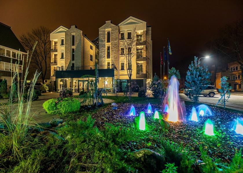  Palanga Property Grounds