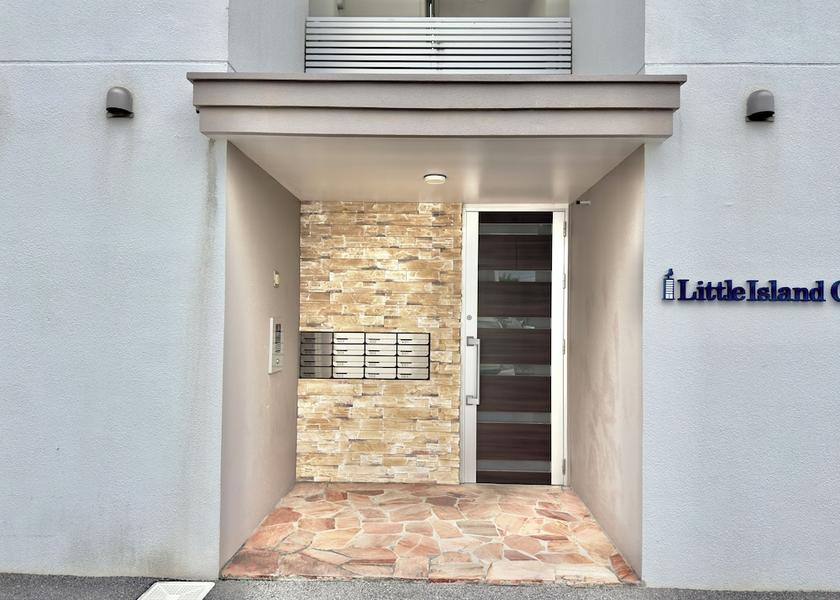 Okinawa (prefecture) Nago Exterior Detail