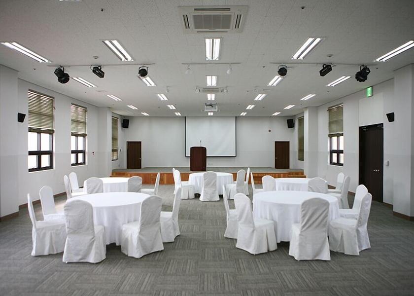 Gangwon Hoengseong Meeting Room