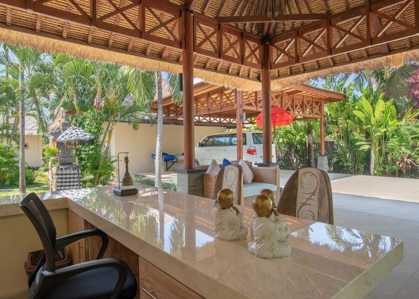 Bali Banjar Reception