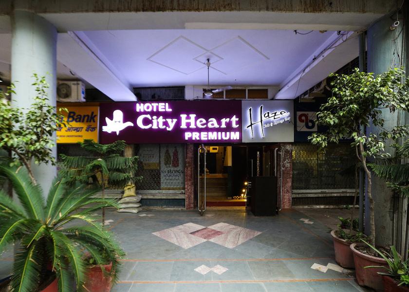 Punjab Chandigarh Hotel Exterior