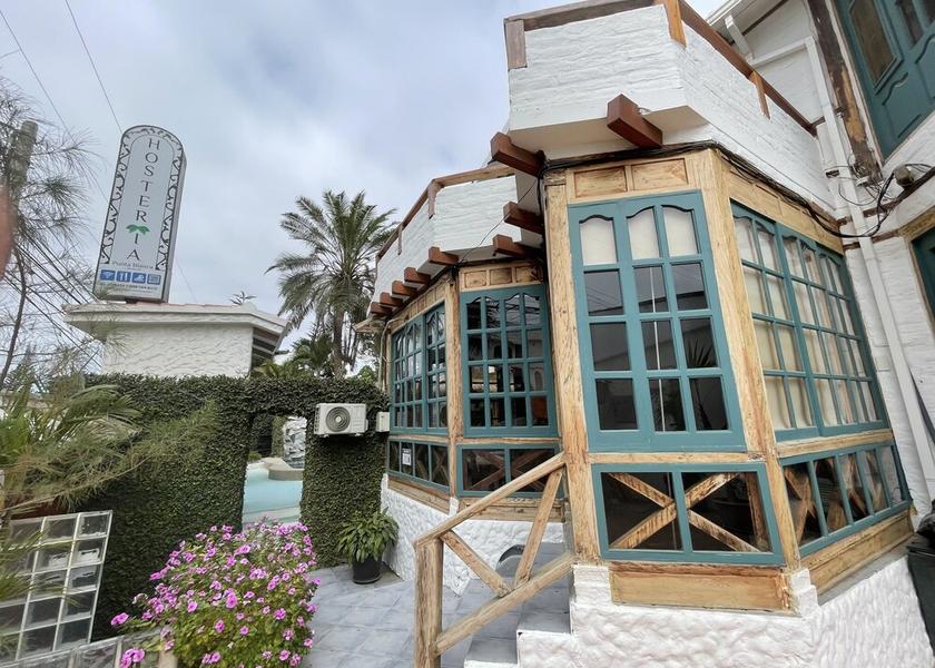 Peten Santa Elena Facade