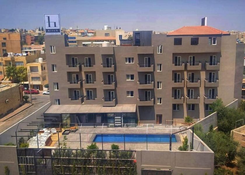  Madaba Exterior Detail