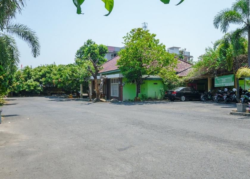  Lahat Facade
