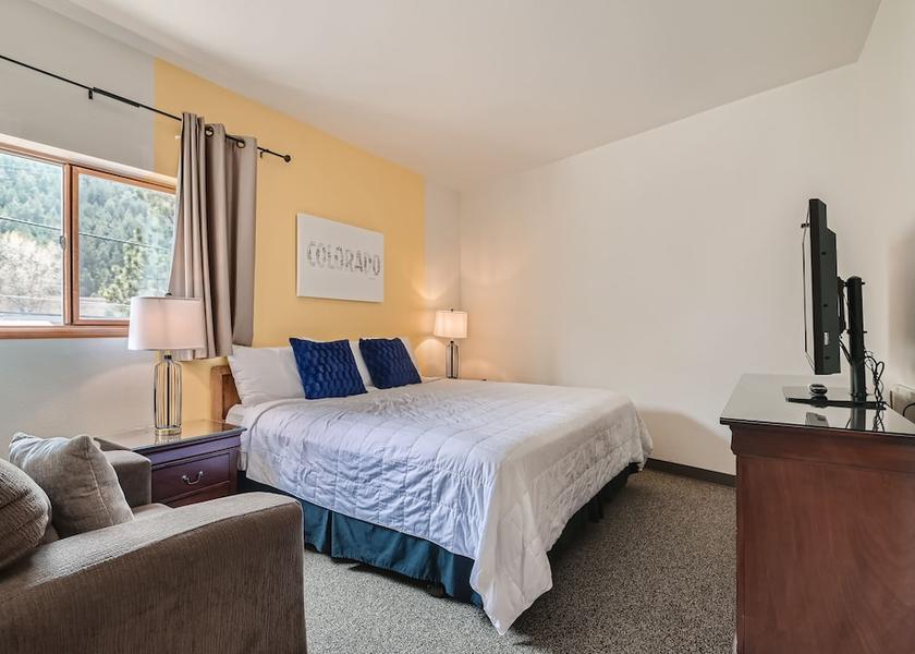 Colorado Idaho Springs Room