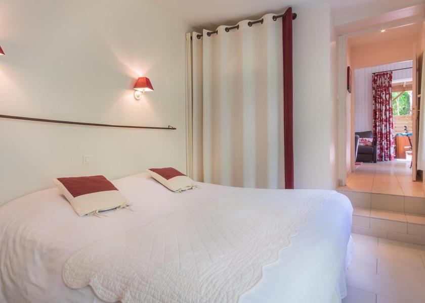 Centre - Loire Valley Amboise Cottage with private jacuzzi - Independant Building