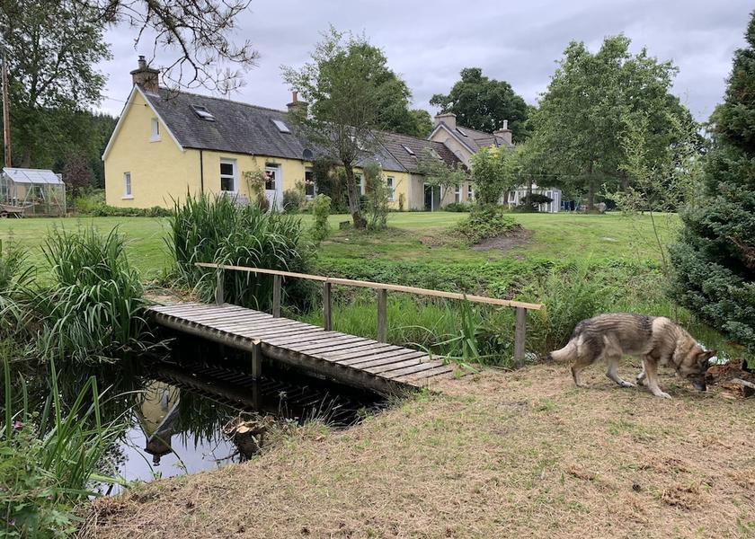 Scotland Beauly Property Grounds