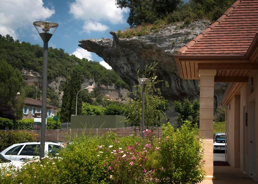 Nouvelle-Aquitaine Les Eyzies Exterior