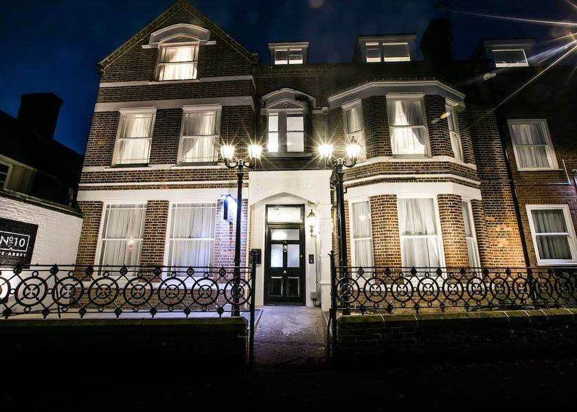 England Wymondham Facade