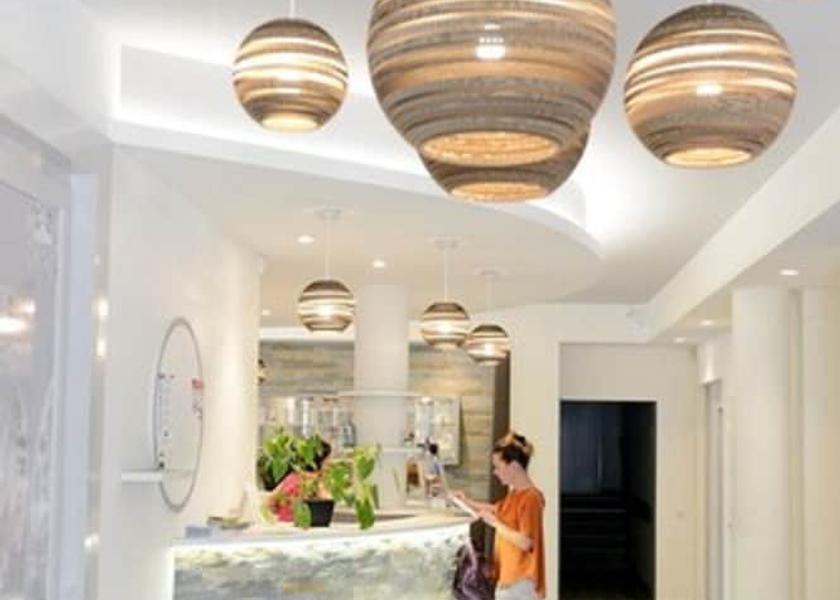 Occitanie Bagneres-De-Bigorre Reception