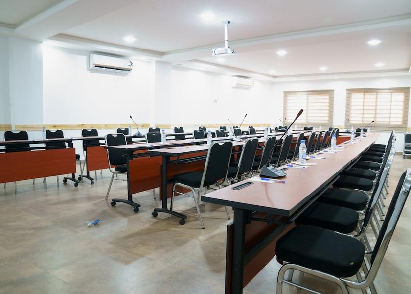  Dakar Meeting Room