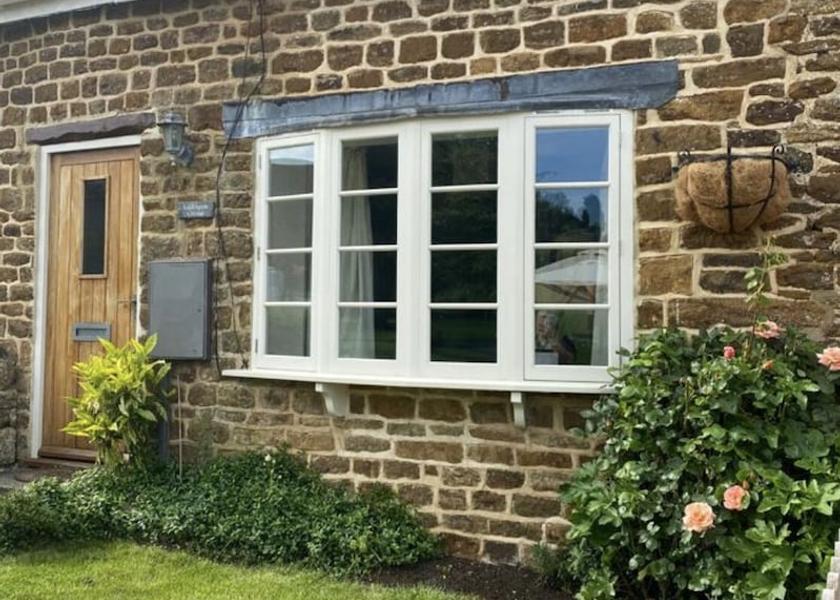 England Daventry Exterior Detail