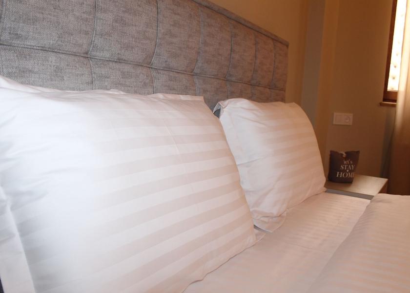  Yerevan Room