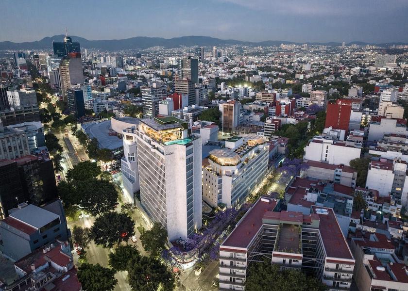  Mexico City Exterior