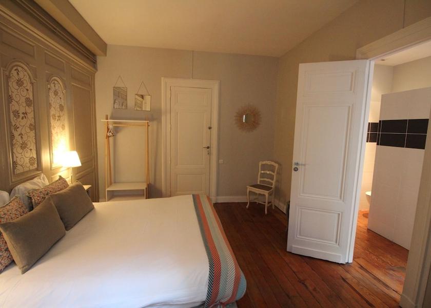 Nouvelle-Aquitaine Bordeaux Room
