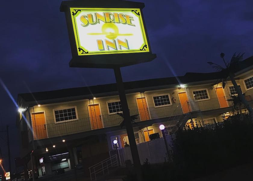 Florida Wildwood Facade