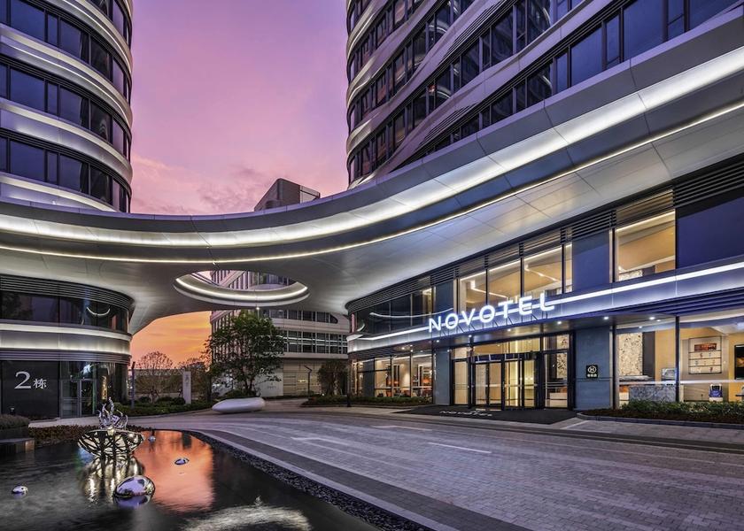  Shanghai Exterior Detail