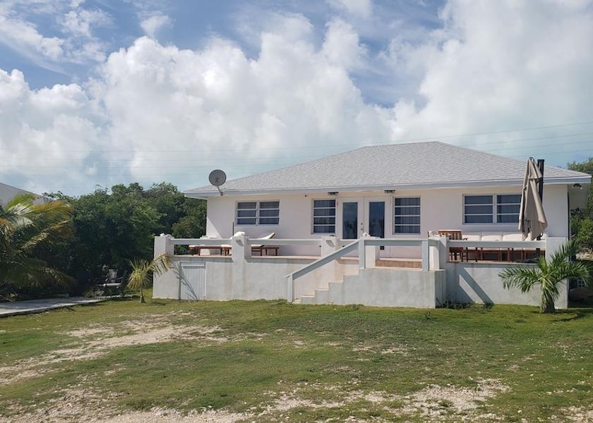 Exuma George Town Exterior Detail
