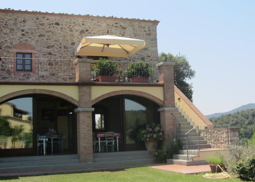 Tuscany Sassetta Facade