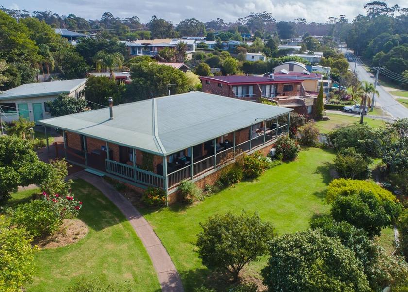 Victoria Mallacoota Exterior Detail