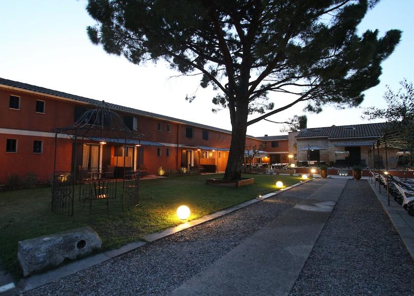 Provence - Alpes - Cote d'Azur St.-Remy-de-Provence Facade