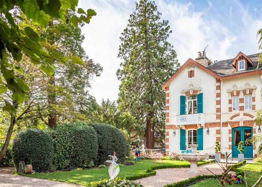Centre - Loire Valley Bourges Facade