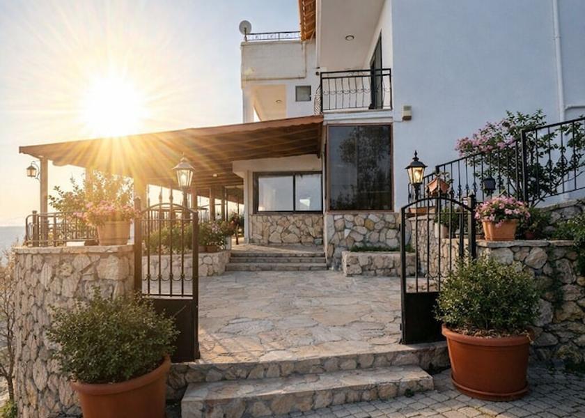 Balikesir Edremit Exterior