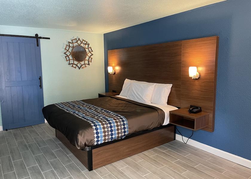 Florida Lake City Room