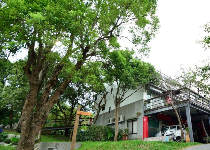 Miaoli County Sanyi Exterior Detail