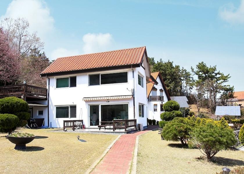 South Gyeongsang Namhae Facade