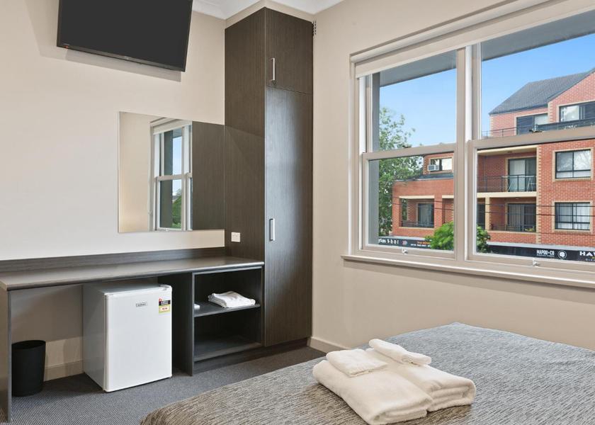 New South Wales Sydney Queen Room with Shared Bathroom