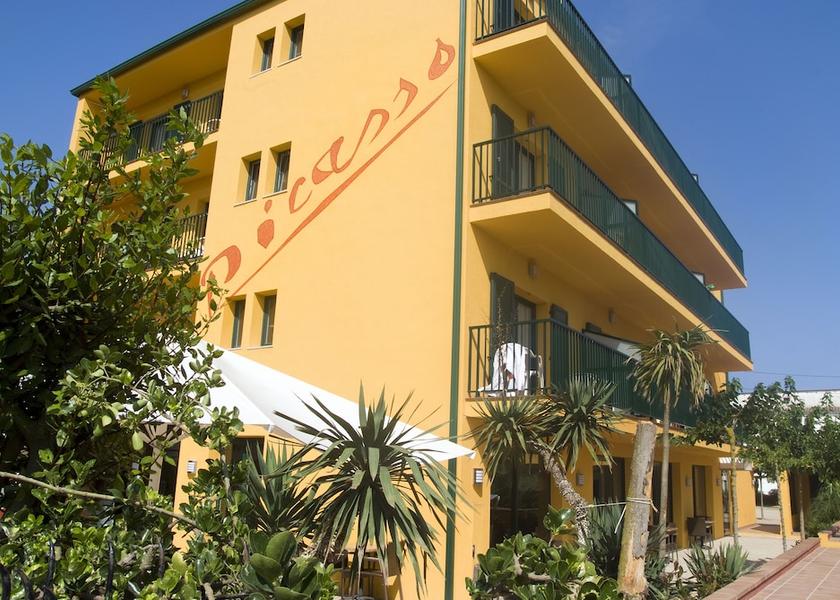 Catalonia Torroella de Montgrí Facade