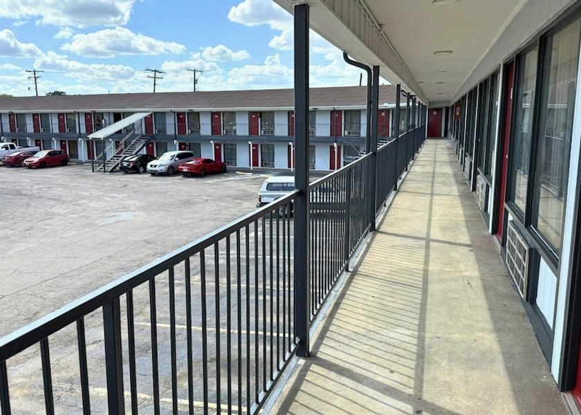 Texas Hillsboro Balcony