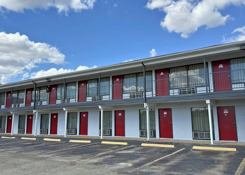 Texas Hillsboro Facade