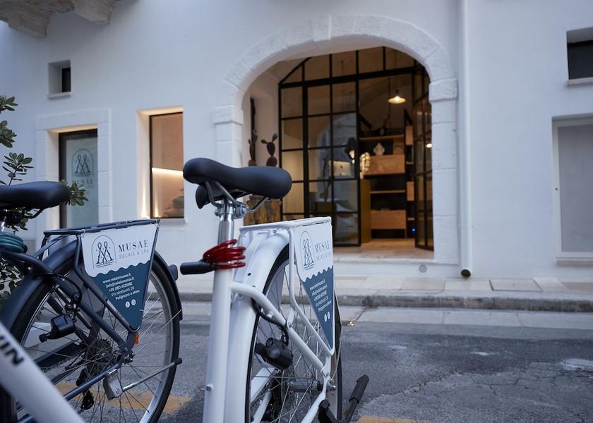 Puglia Polignano a Mare Bicycling