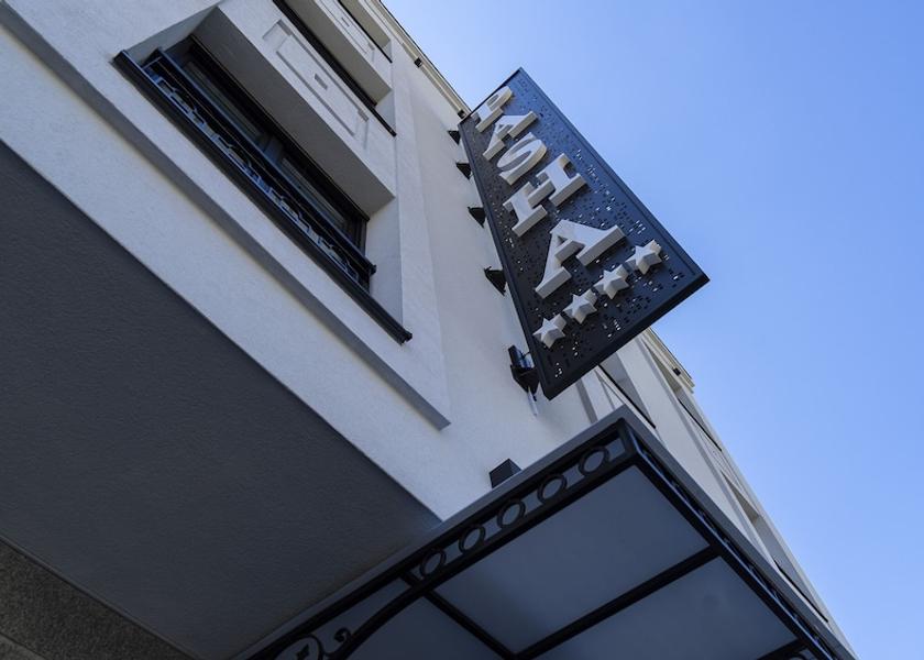 Herzegovina-Neretva Canton Mostar Exterior Detail