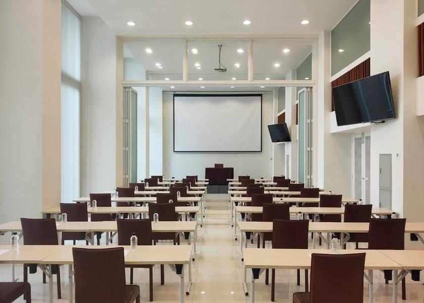 Saraburi Province Nong Khae Meeting facility