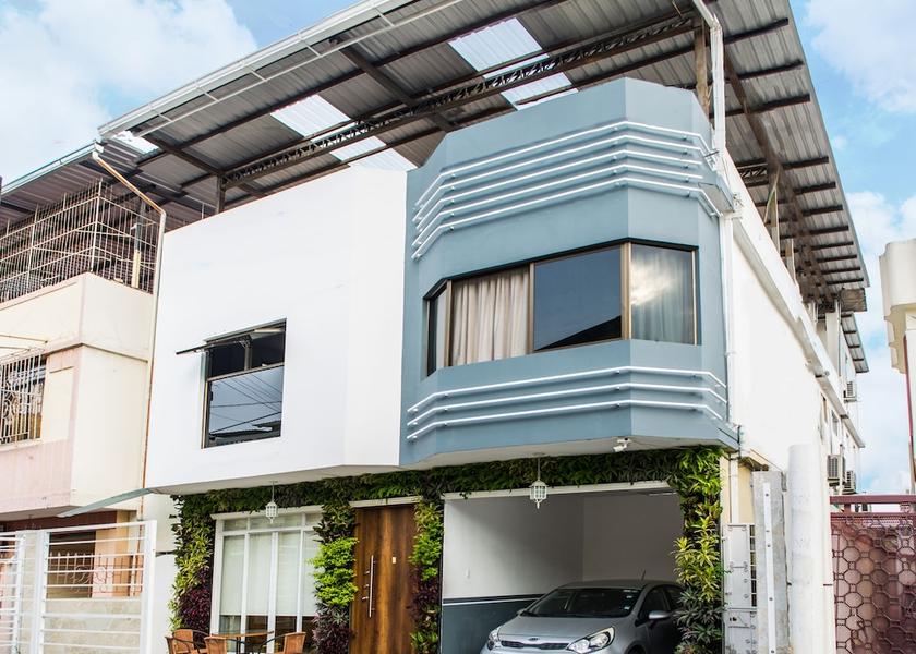 Pichincha Guayaquil Facade