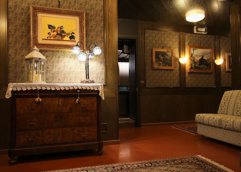 Veneto Alleghe Lobby