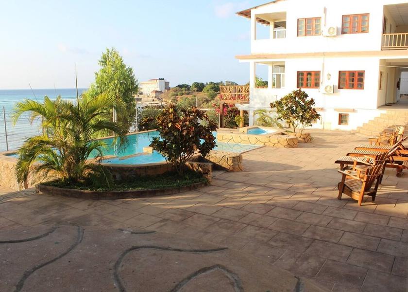  Pemba Exterior Detail