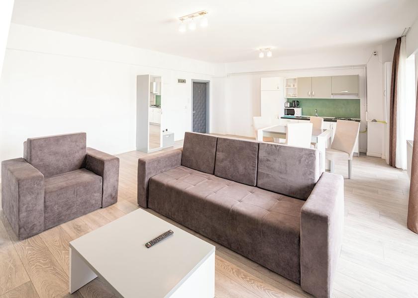  Constanta Living Area