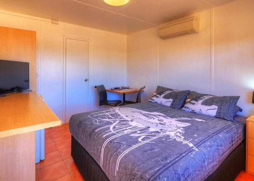 Western Australia Halls Creek Room
