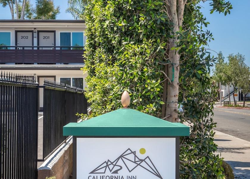 California Anaheim Facade