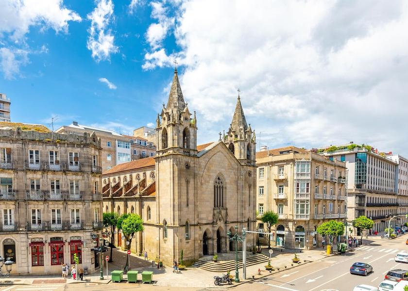 Galicia Vigo Exterior Detail