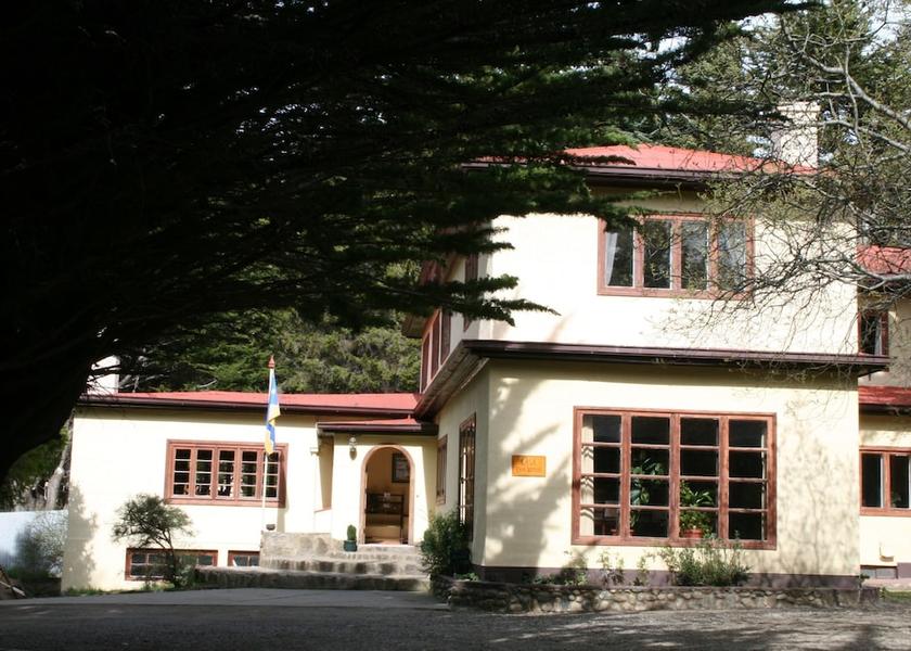 Magallanes Punta Arenas Facade