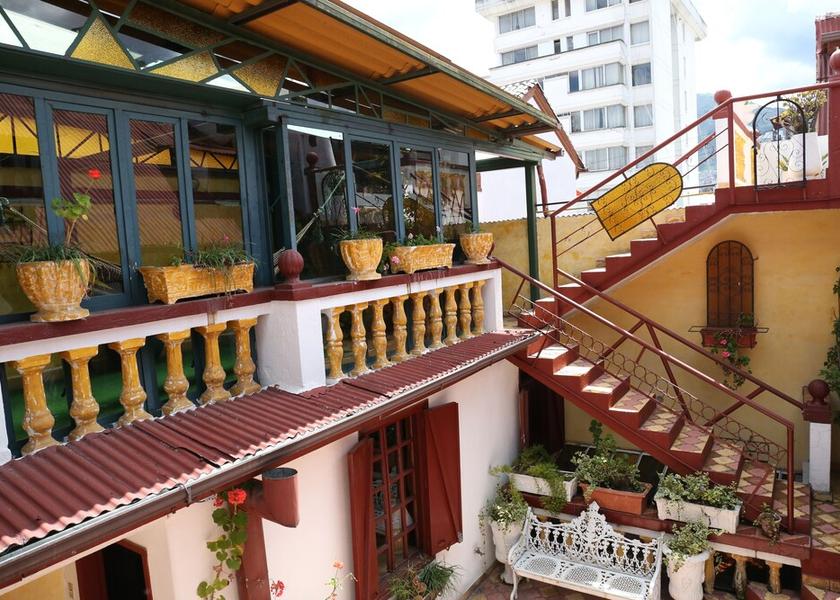 Pichincha Quito Terrace/patio