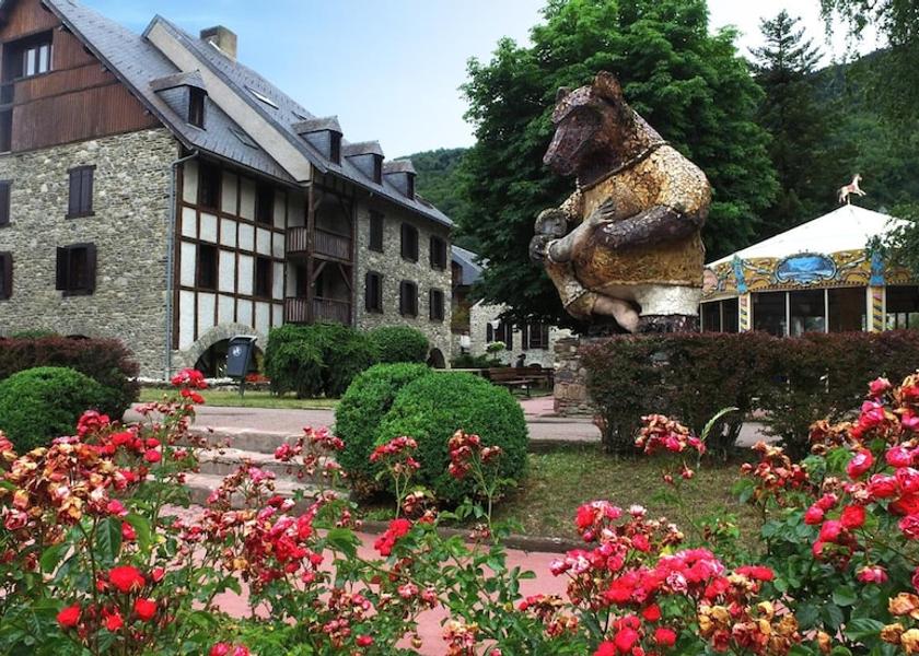 Occitanie Saint-Lary-Soulan Exterior Detail