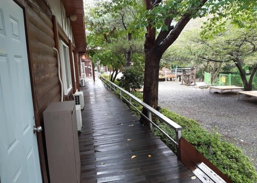 North Gyeongsang Gyeongju Terrace
